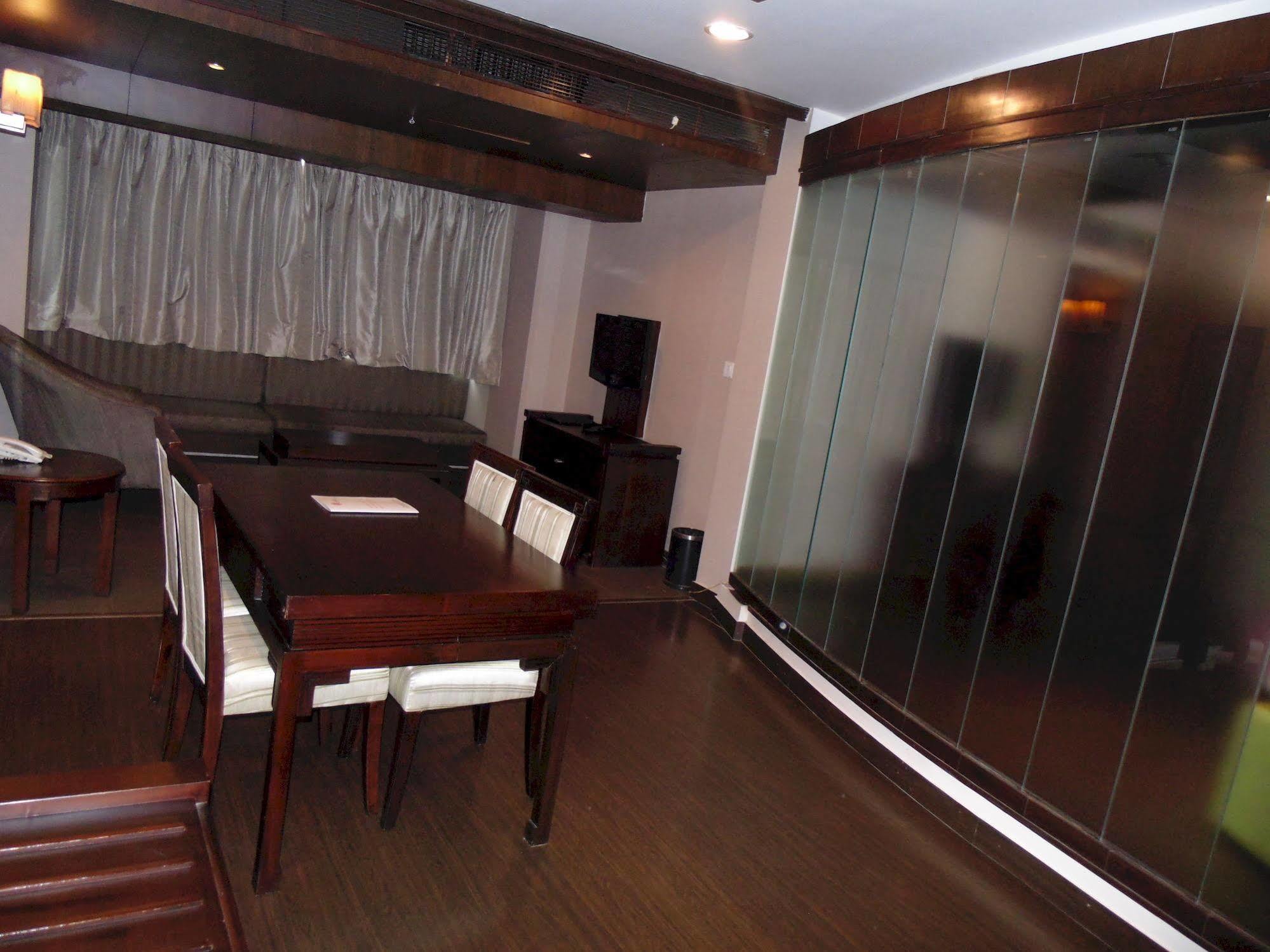 Hotel Saurabh Candy By Peppermint Haldwani Exterior photo
