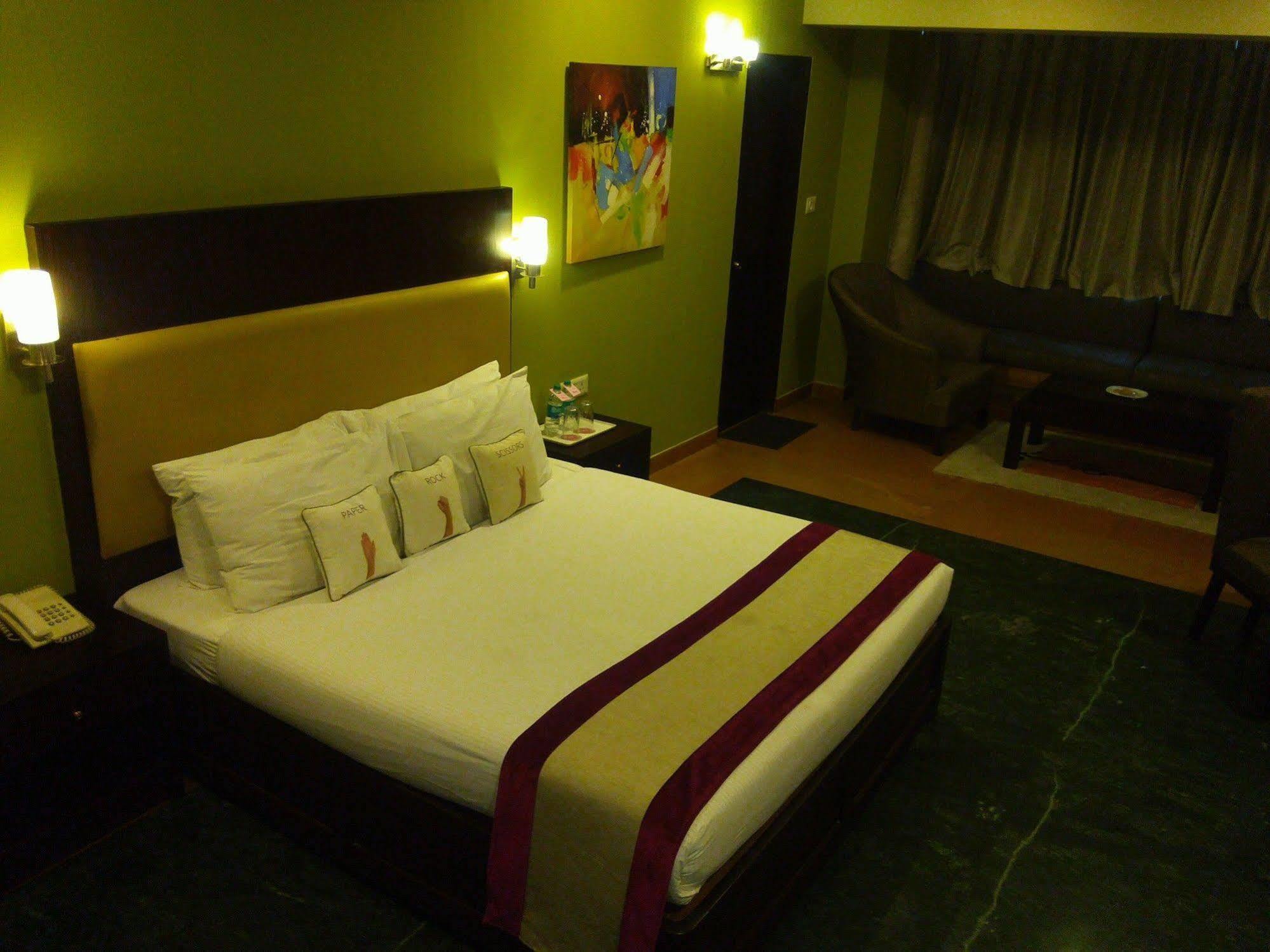 Hotel Saurabh Candy By Peppermint Haldwani Exterior photo